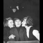 celebrities-getting-photobombed-29