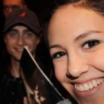 celebrities-getting-photobombed-4