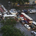 everyone-stuck-at-an-intersection