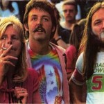 Linda and Paul McCartney smoke with David Gilmour