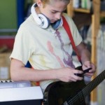 article-2460668-18C0693700000578-476_306x423