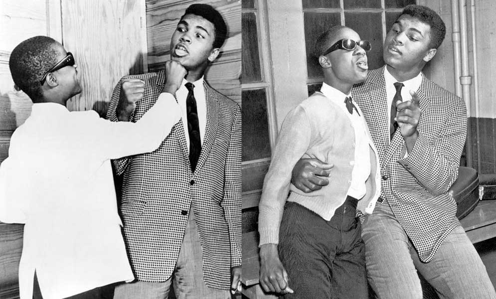 Stevie Wonder. TOP 3 - Página 4 A-13-year-old-Stevie-Wonder-messing-around-with-Muhammad-Ali-1963.
