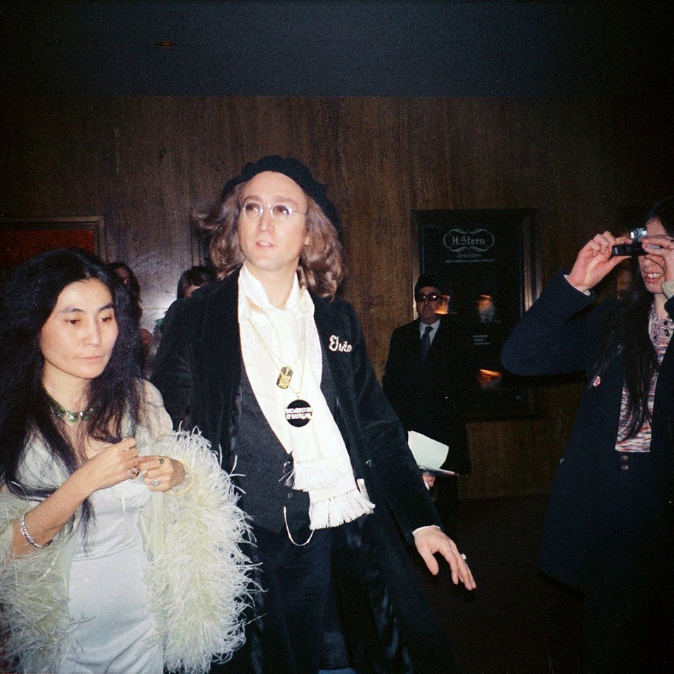 John Lennon and Yoko Ono attend the 1975 Grammy's (7) - That Eric Alper