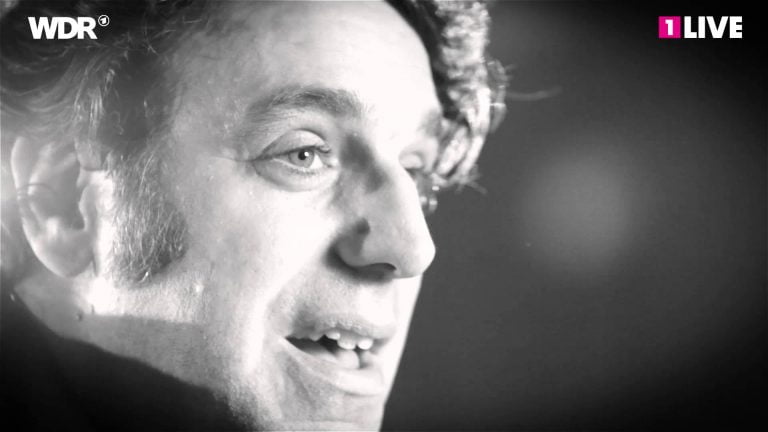 Chilly Gonzales Analyzes Lana Del Rey’s “Don’t Let Me Be Misunderstood”