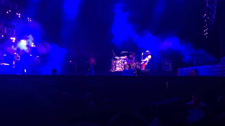 Tools Dresses Up As Led Zeppelin For Halloween Concert