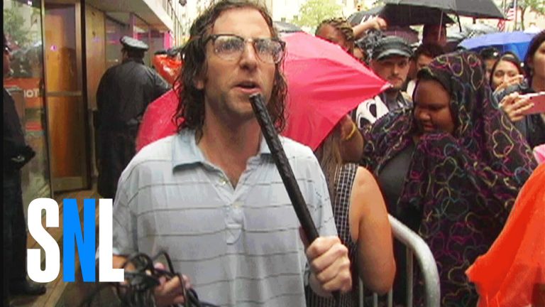 Watch Kyle Mooney Act As A Reporter At A Justin Bieber Concert In This Unaired SNL Skit