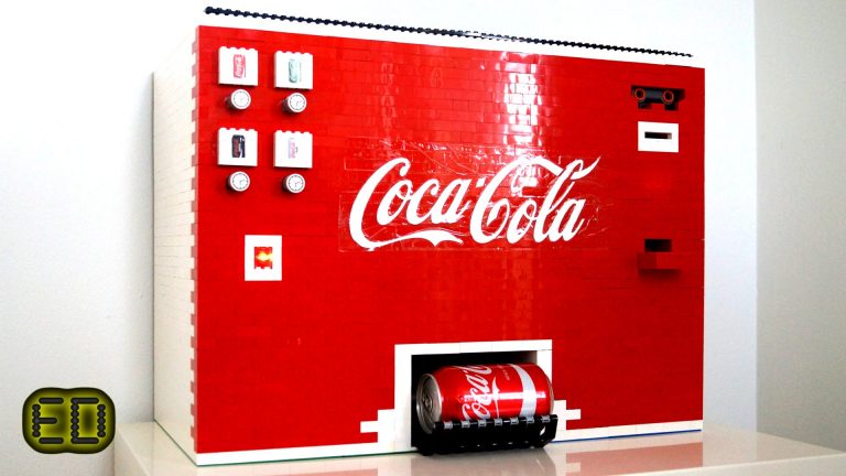 This LEGO Coca-Cola Vending Machine Actually Works And I Want One