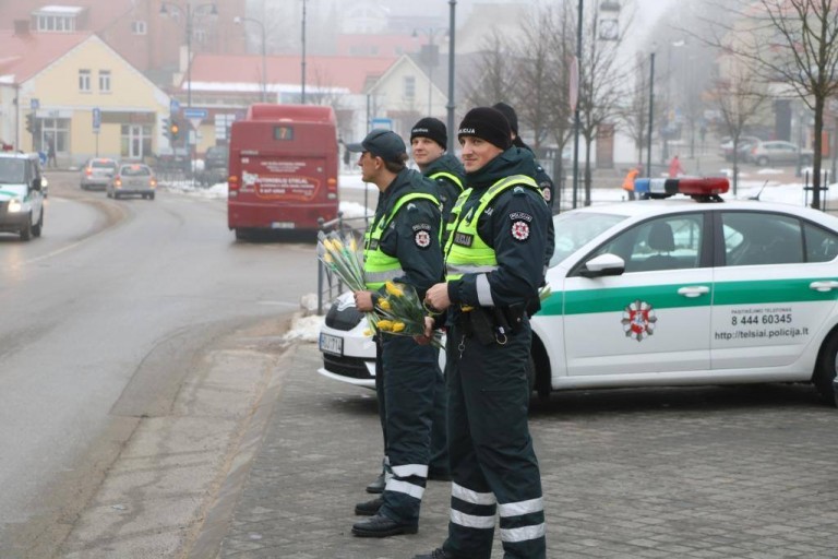 Lithuanian Police Officers Did THIS On International Women’s Day And Won The Internet