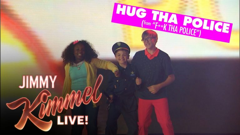 Ice Cube cuddles with tha cops