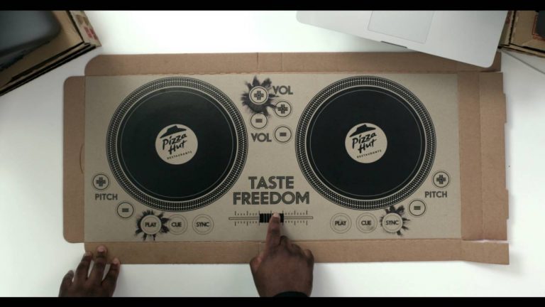Pizza Hut makes playable turntable pizza box