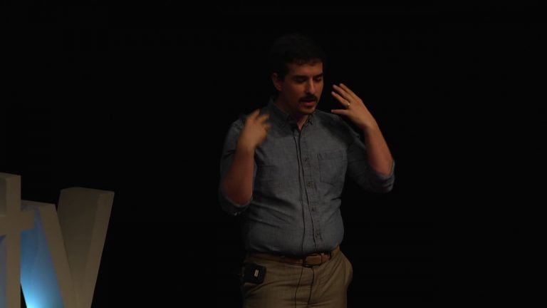 The Man Behind “The Millennial Whoop” Answers How Come All Pop Songs Sound The Same