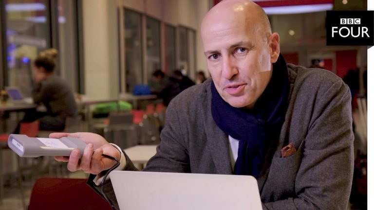 Can an algorithm predict a chart hit?