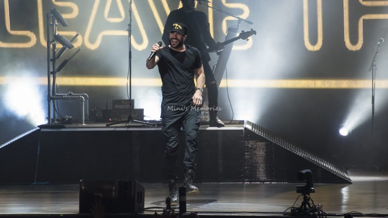 Photo Gallery: Sam Hunt with Maren Morris and Chris Janson at Toronto’s Budweiser Stage