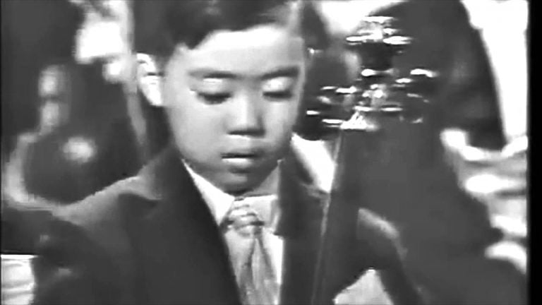 Leonard Bernstein presents 7-year-old Yo-Yo Ma’s high-profile debut for President John F. Kennedy