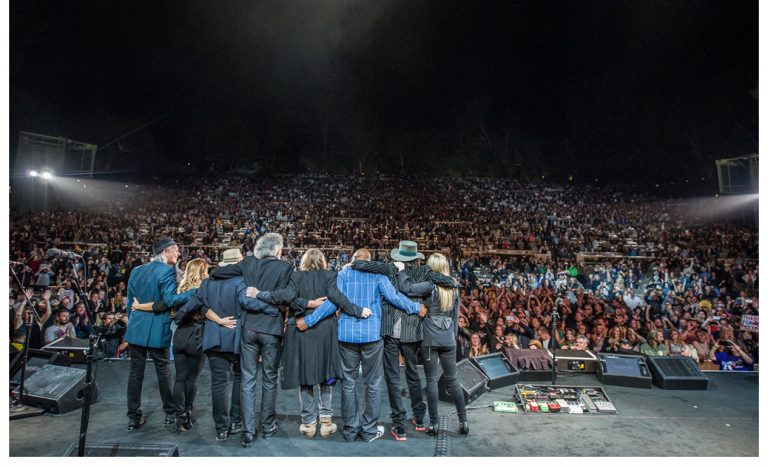 Tom Petty’s Guitarist Mike Campbell and Keyboardist Benmont Tench Write Letters Of Thanks To Fans