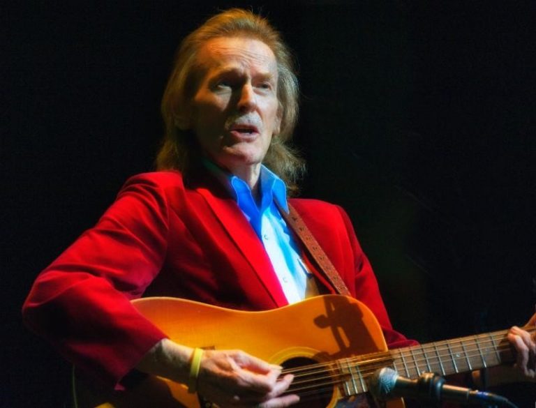 Gordon Lightfoot Will Be The Last Artist To Play Massey Hall Before It Reopens Again In 3 Years