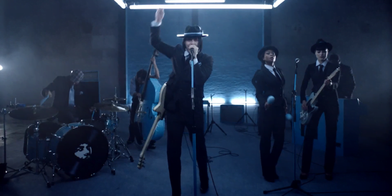 Jack White Bans Cell Phones At His Shows