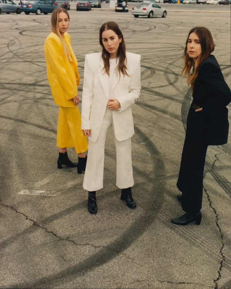 Haim Announce “Sister Sister Sister” Spring Tour