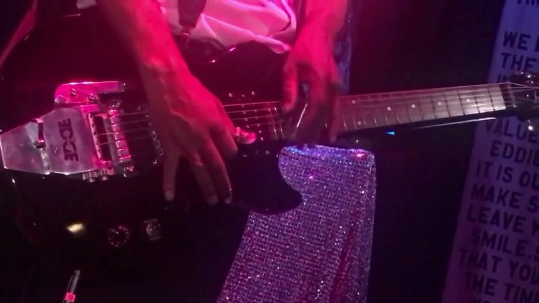 Making that guitar sound like a female gospel singer