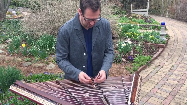 The Guy Who Went Viral With His Dulcimer Version Of Tears For Fears Now Has Original Music