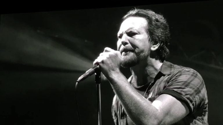 Watch Pearl Jam Pay Tribute to Chris Cornell With “Missing”