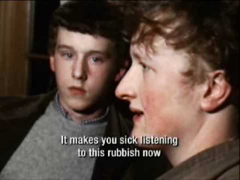 Young Bob Dylan fans complaining about him “selling out” by going electric in 1966