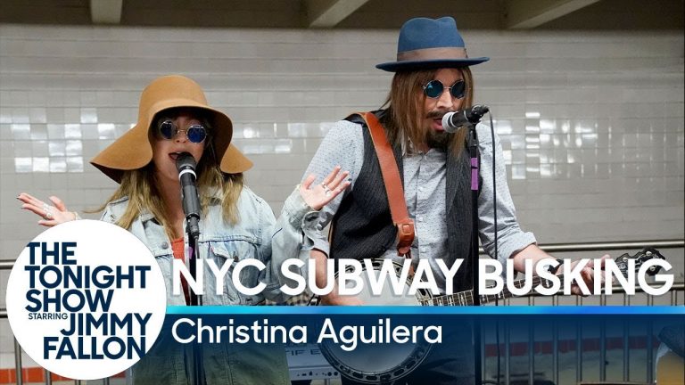 Christina Aguilera Surprises A Whole Lot Of People Going Undercover As An NYC Subway Busker