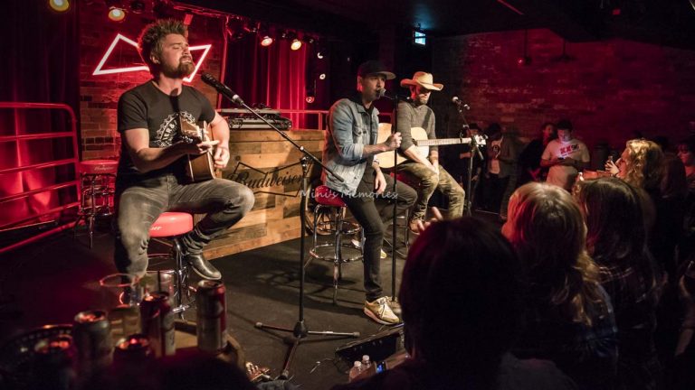 Photo Gallery: Dean Brody and Dallas Smith at Toronto’s Jasper Dandy