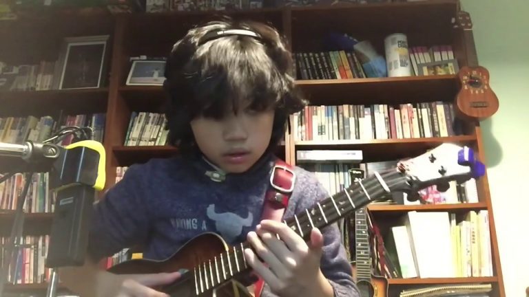 Kid ROCKS For His Cover Of Nirvana’s “‘Smells Like Teen Spirit” On A Ukulele