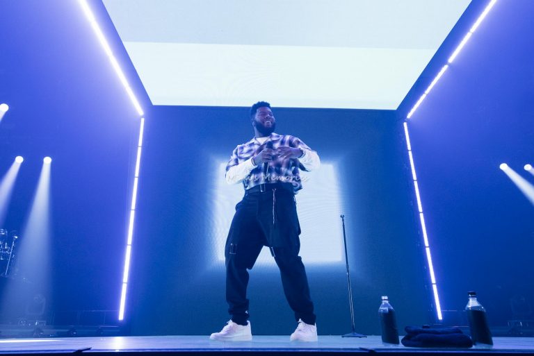 Photo Gallery: Khalid with Clario at Toronto’s Scotiabank Arena