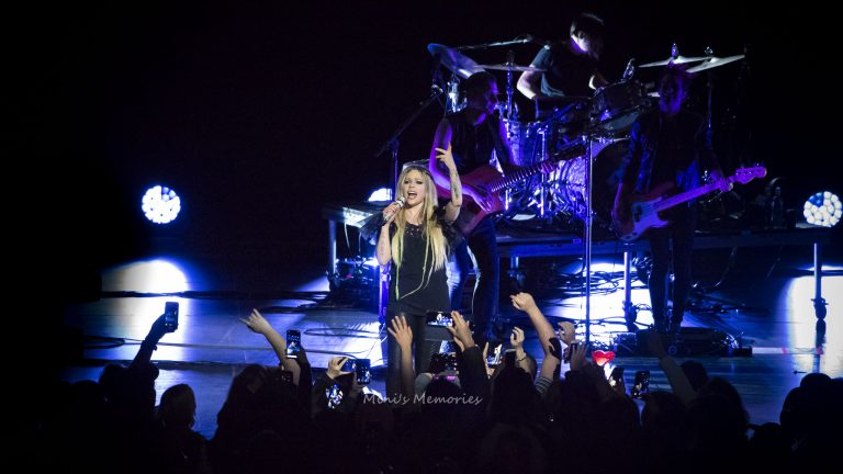 Photo Gallery:  Avril Lavigne at Toronto’s Meridian Hall (formerly The Sony Centre)