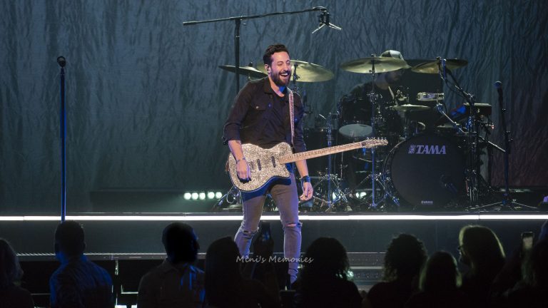 Photo Gallery:  Old Dominion at Niagara Falls’ Fallview Casino
