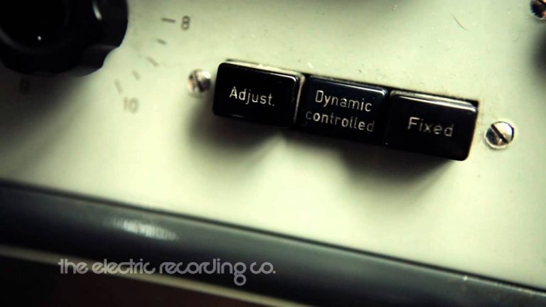 Tour Electric Mastering’s Vintage Stereo Cutting System With Sean Davies