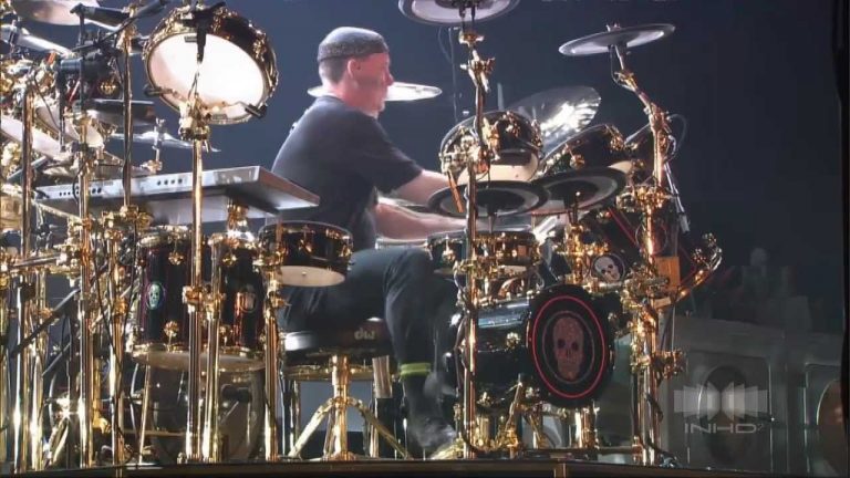 There’s A Tribute To Neil Peart Happening At The Modern Drummer Festival