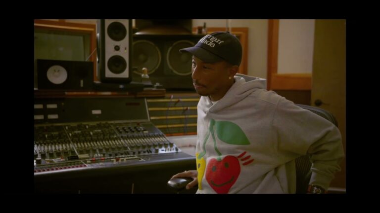 Video: Dave Grohl Inspired By Disco Drum Beats