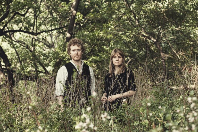 Marketa Irglova and Glen Hansard Announce Tour Dates For 2022