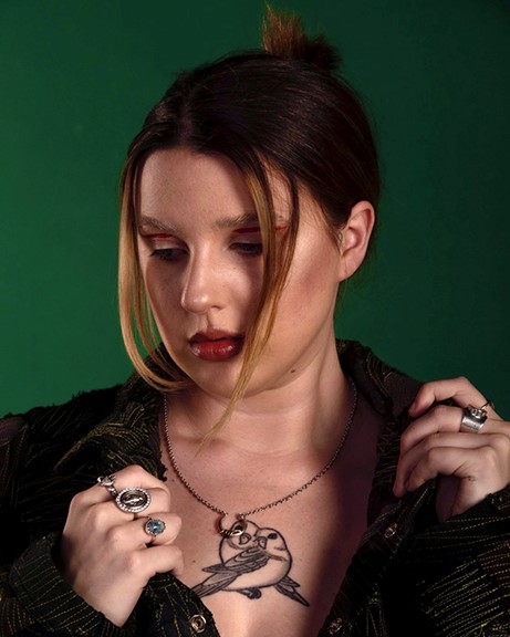 Hailey MacIsaac Offloads In Searing New Genre-Blending “Lumber”