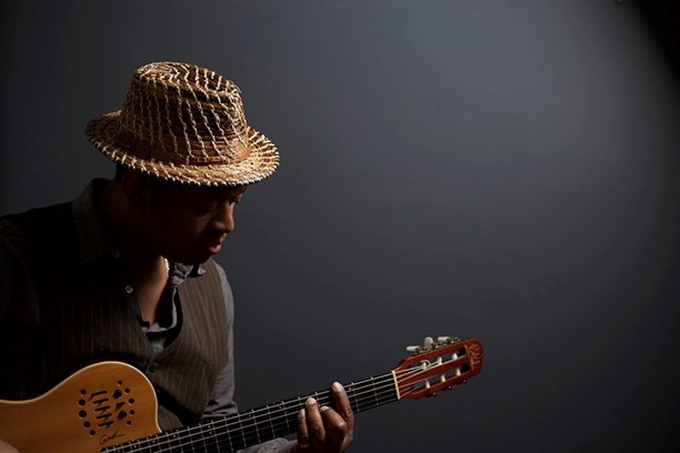 2022 JUNO Award Nominee Donné Roberts Celebrates City Life & Neighbourly Love with “Seheno”