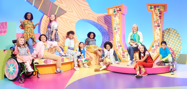 Global Ukraine Social Rally Joined by Ukulele U