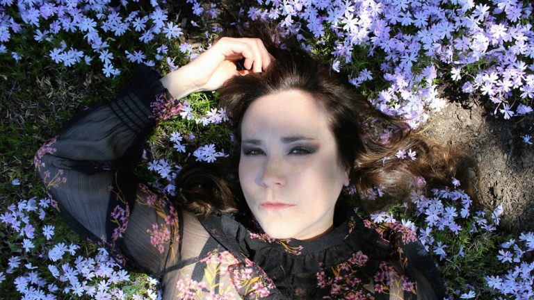 Jessica Rhaye & The Ramshackle Parade Offer Comfort from the Cold on Beaming “Sunshine Baby”