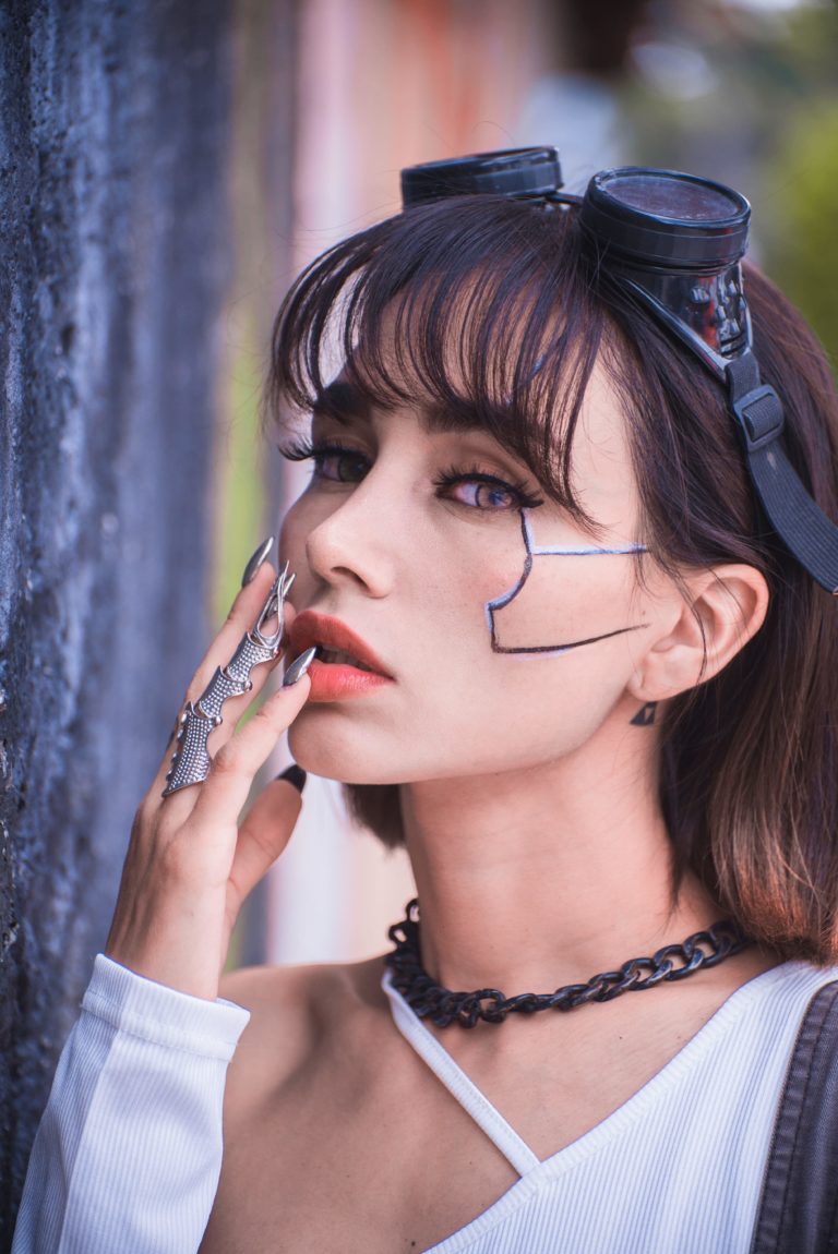 Katery Ponders The Big Questions In New Single “TWO WORLDS”