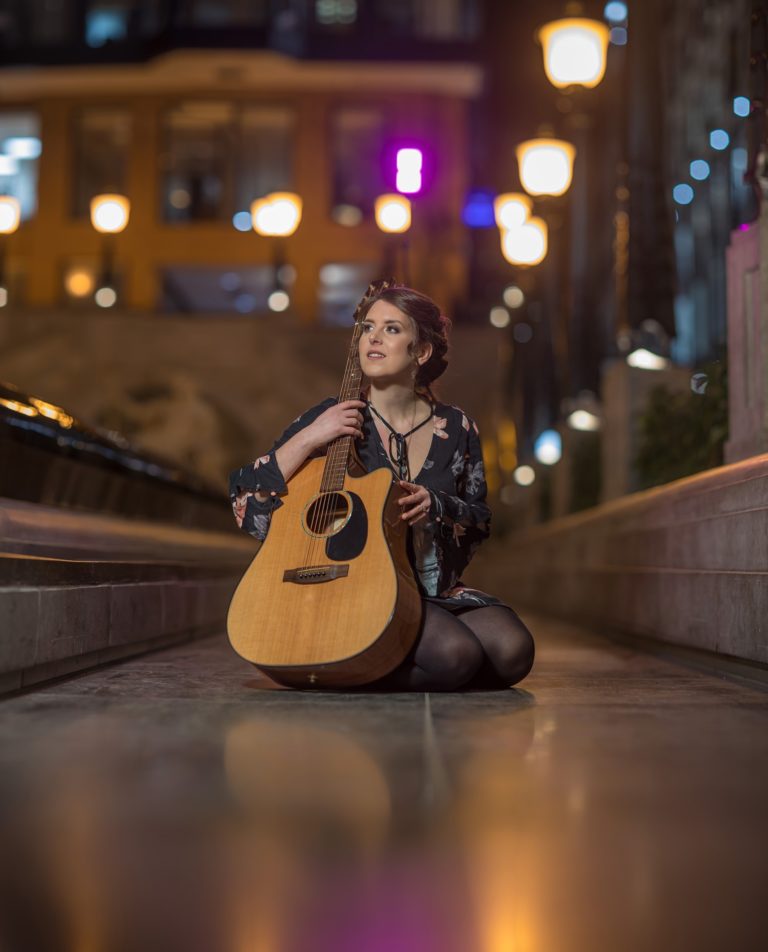 Montreal Folk Artist Silka Weil Releases New Single “Unsatisfied”