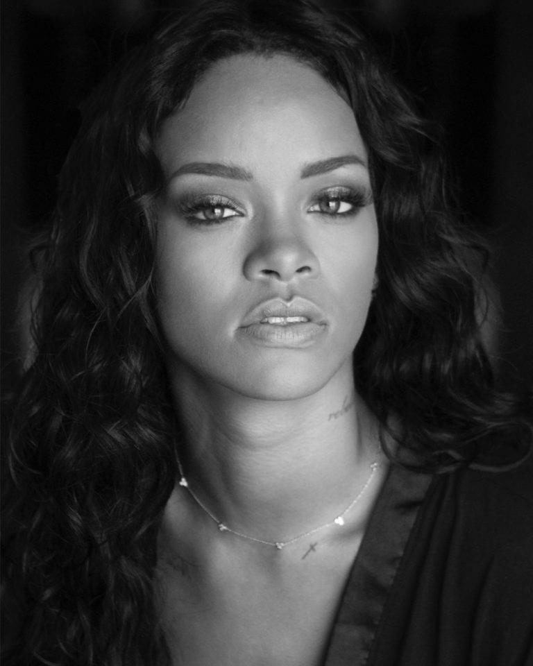 Rihanna To Star As Smurfette In Untitled Smurfs Animated Film