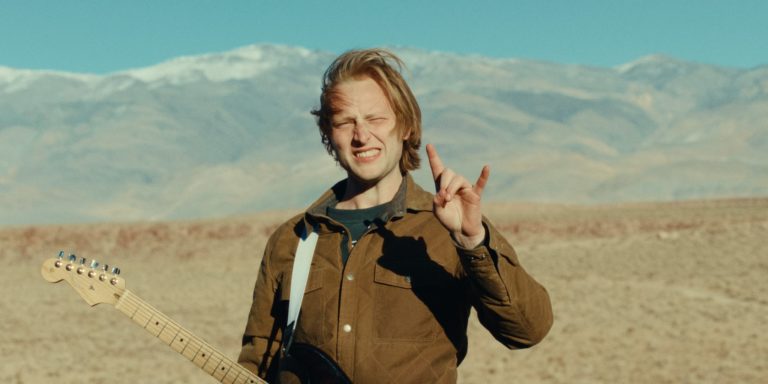 Toronto Rocker Nice Vice Releases “Regrets And Cigarettes” Pick-Me-Up For Your Week