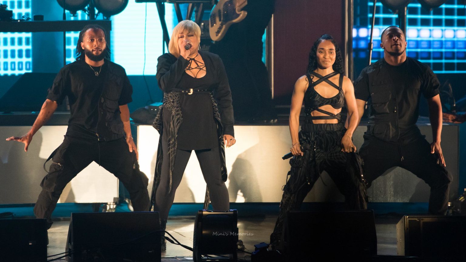Photo Gallery Shaggy with TLC, En Vogue and Sean Kingston at Toronto's