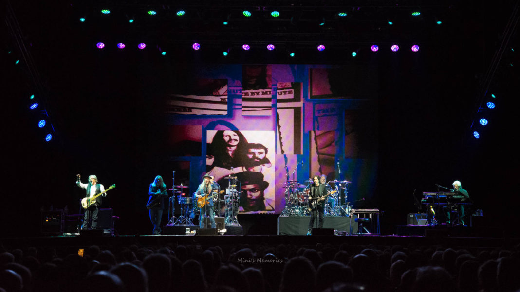 Photo Gallery: The Doobie Brothers at St. Catharines' Meridian Centre
