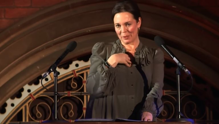 Olivia Colman Reads A Hilarious Seventeenth Century Letter From A Wife To Her Husband