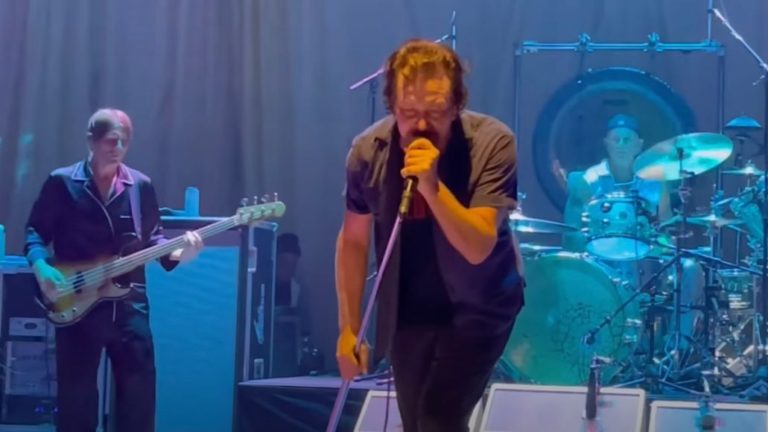 Eddie Vedder With Chad Smith On Drums Covers The Cure’s “Just Like Heaven”