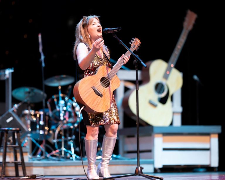 Nova Scotia’s Rising Country-Pop Star Jackie Putnam Unveils Heartfelt ‘No One Will Ever Know’ from Debut Album The Phoenix