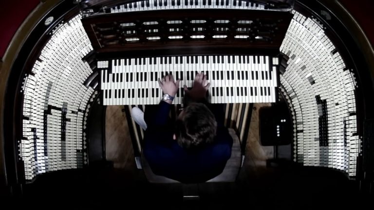 Maestro Masters Bach: Musician Stuns Audiences with Performance on World’s Largest Pipe Organ